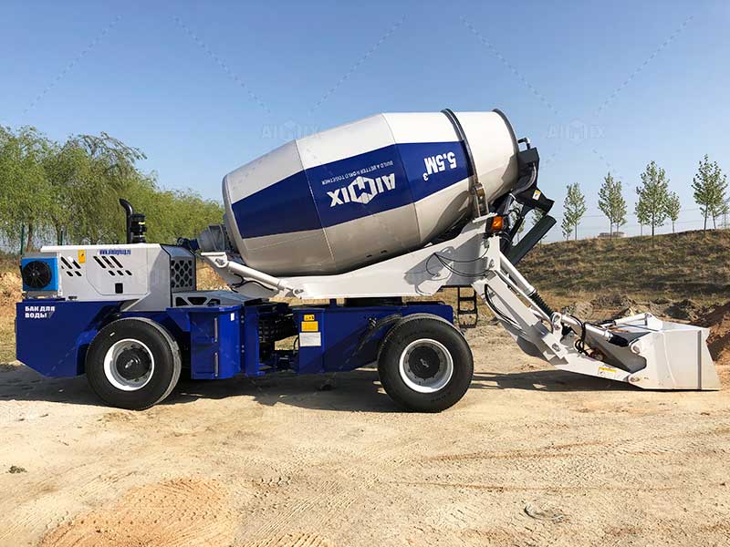 Self Loading Concrete Mixer Machine