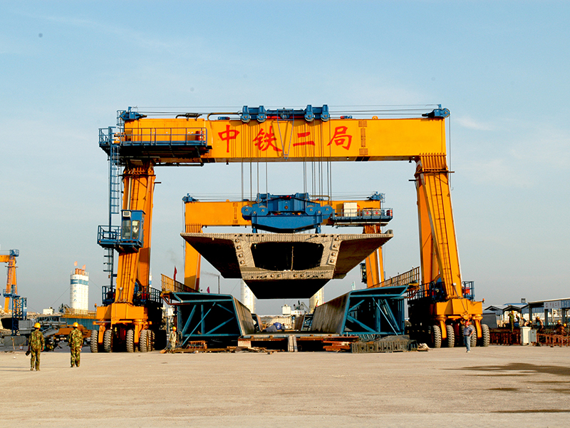 Rubber Tyre Gantry Crane in Bridge Construction