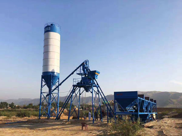 AJ-25 concrete plant in Pakistan