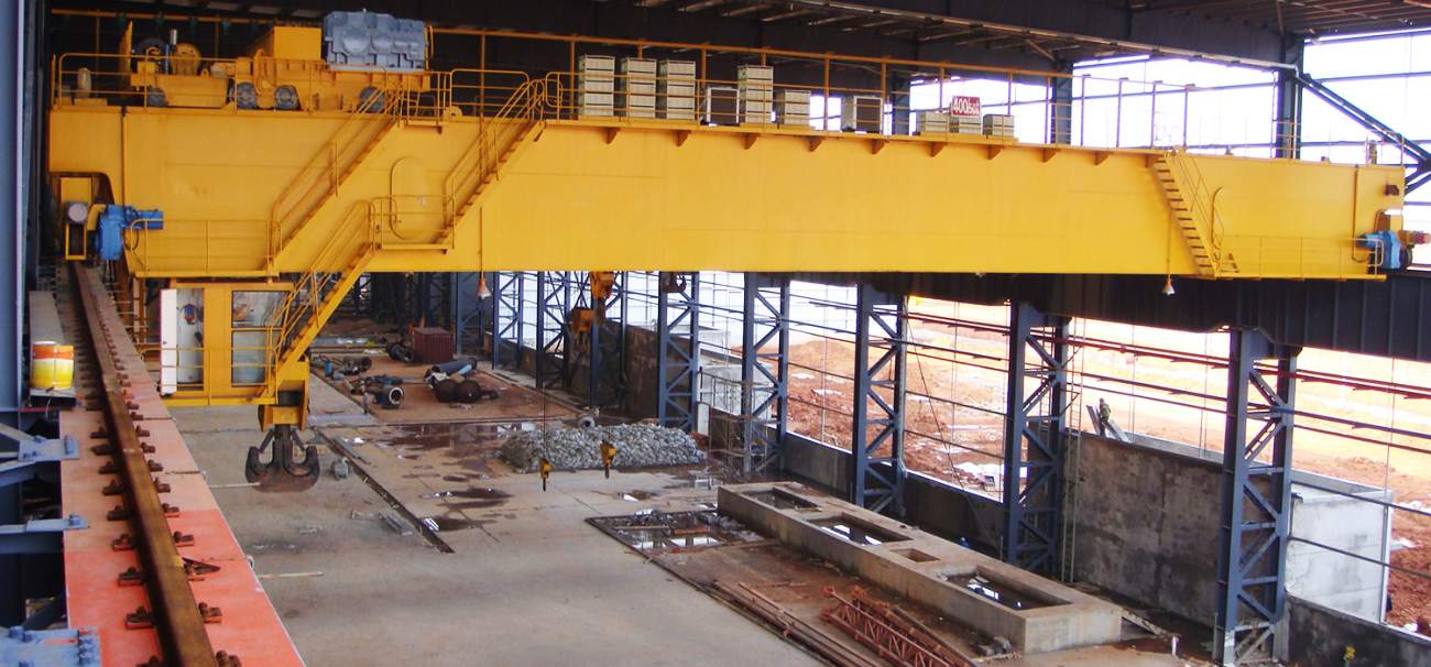 large overhead crane